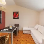 Holiday Home Pomer II Holiday home *