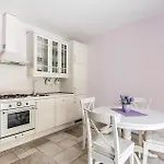 Holiday home Holiday Home Pomer II
