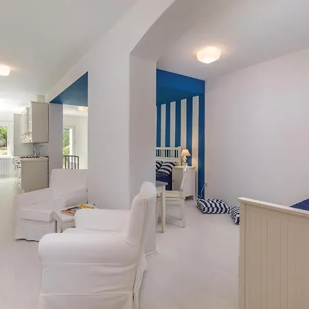 Pomer Ii Casa de Férias *