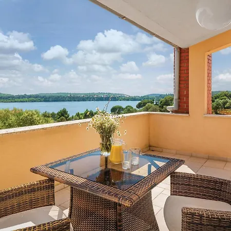 Tatil Evi Pomer Ii Pula
