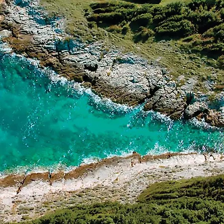 Semesterbostad Pomer Ii