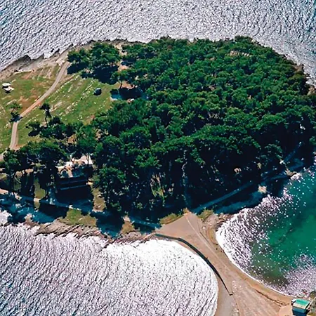 Pomer Ii Semesterbostad *