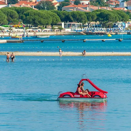 Semesterbostad Pomer Ii