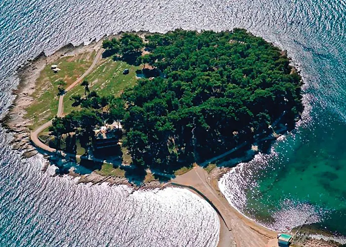 Pomer Ii Ferienhaus *